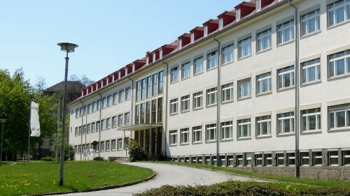 弗赖堡亥姆霍兹资源技术研究所